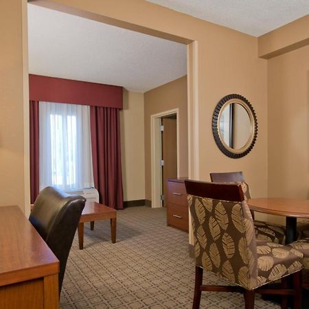 Russell Inn And Suites Starkville Exteriör bild